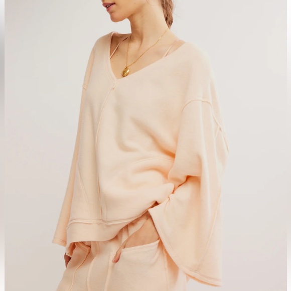 Free People day off peachy pink jogger sweater NWOT ONLY JOGGERS ⭐️ - Picture 3 of 8